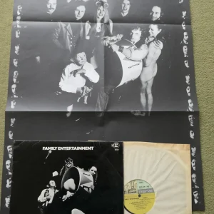 FAMILY - FAMILY ENTERTAINMENT LP + POSTER - Nr MINT A2/B2mtx UK 1969 ORIG  PROG ROCK