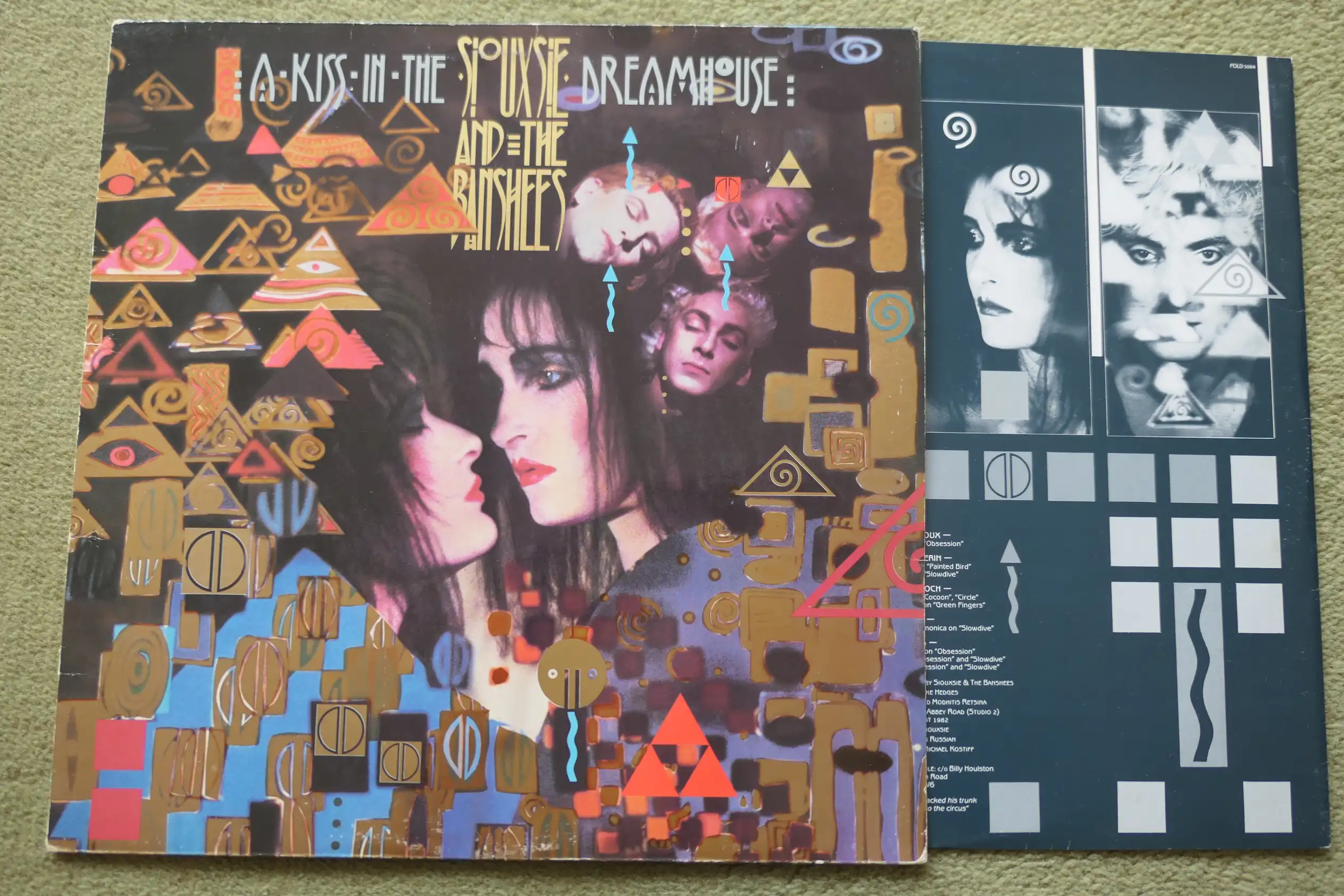 Siouxsie_and_The_Banshees_A_Kiss_In-The_Dreamhouse_vinyl_record_fc