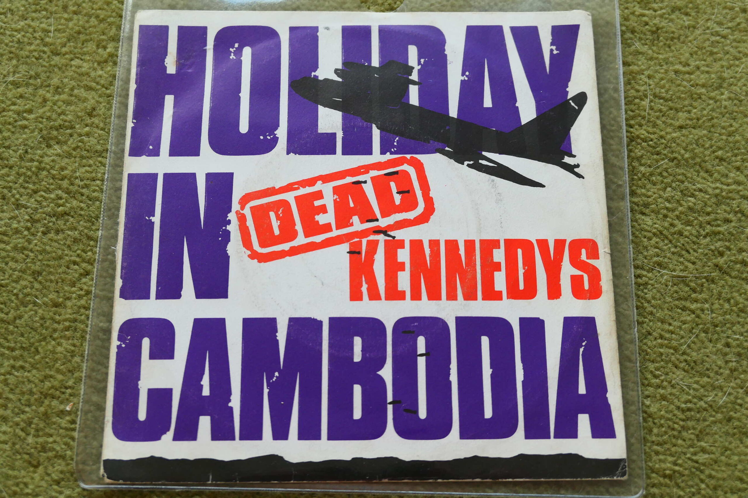 DEAD KENNEDYS - HOLIDAY IN CAMBODIA 7