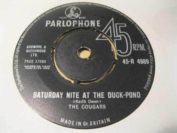 THE COUGARS - SATURDAY NITE AT THE DUCK-POND 7" - EXC ORIG 1963