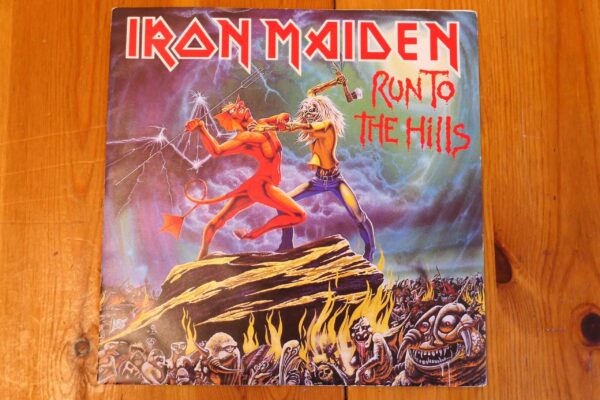IRON MAIDEN - RUN TO THE HILLS 7" - Nr MINT UK  HEAVY METAL