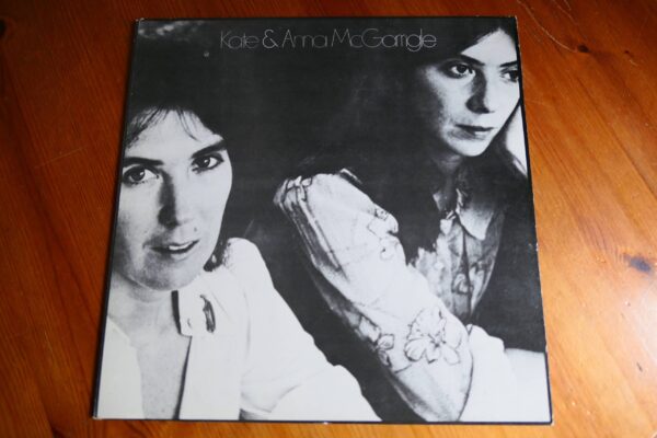 KATE & ANNA McGARRIGLE - DEBUT LP - Nr MINT A2/B2 UK  FOLK ROCK