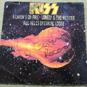 KISS - HEAVEN'S ON FIRE 12" - EXC A1/B1 UK ROCK METAL