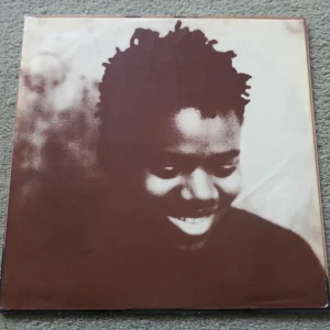 Tracy_Chapman_Debut_vinyl_record_inner_sleeve
