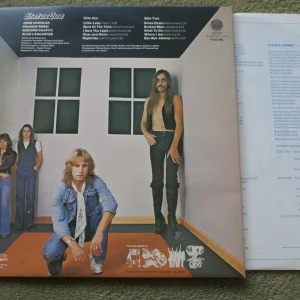 Status_Quo_On_The_Level_vinyl_record_bc