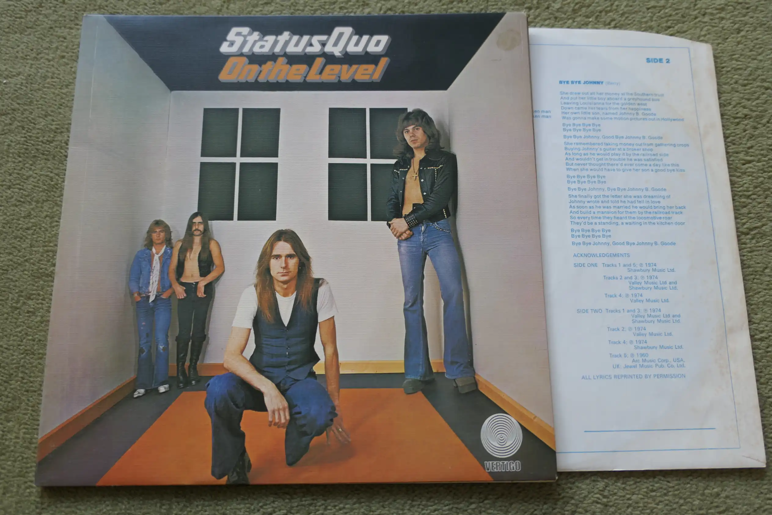 Status_Quo_On_The_Level_vinyl_record_fc