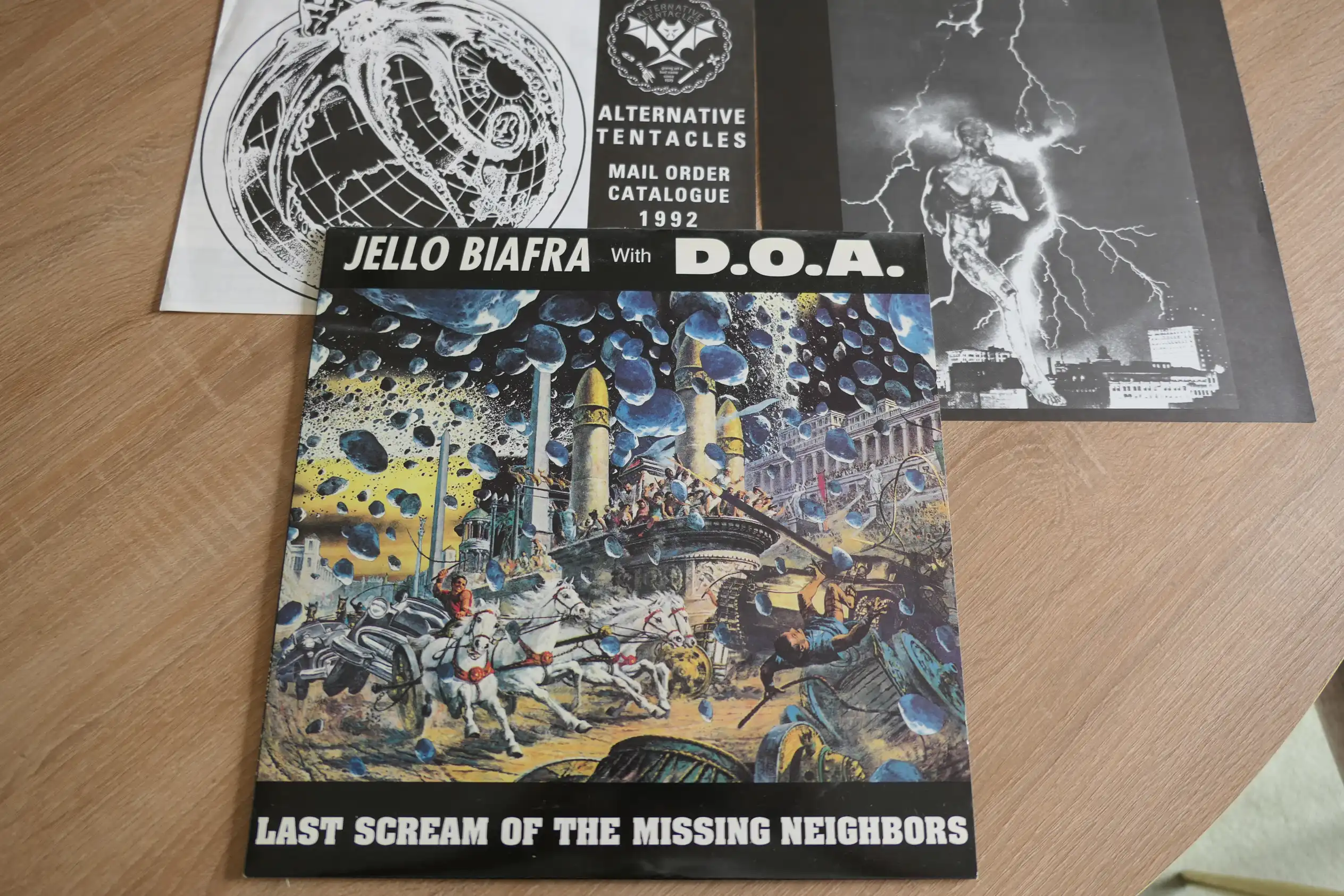 Jello_Biafra_with_DOA_Last_Scream_Of_The_Missing_Neighbours_vinyl_record_fc